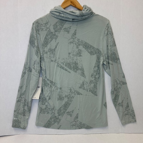 LE BENT Womens Long Sleeve Fractal Midweight High Roller in sea foam size Medium - Picture 4 of 10